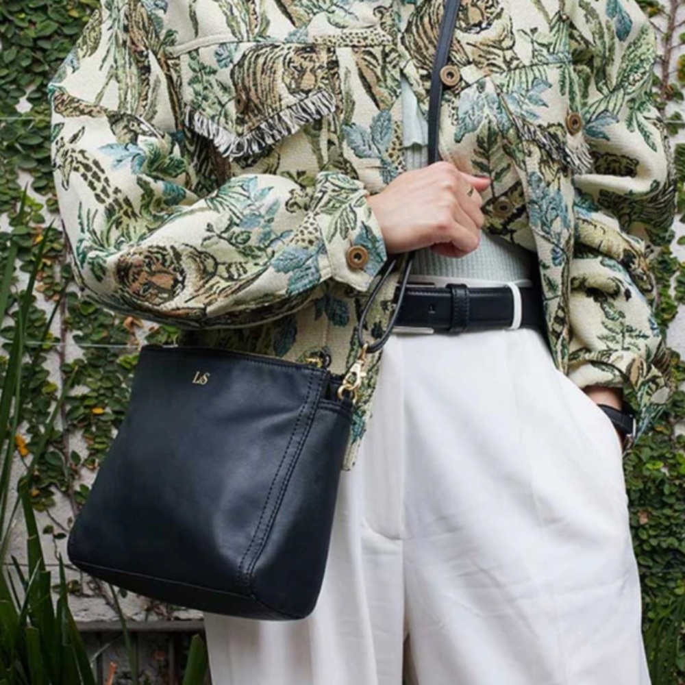Lo and Sons Pearl leather purse
